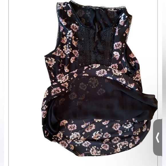 WHITE HOUSE BLACK MARKET Lace-Detail Sleeveless Shirt Size Small - Picture 7 of 7